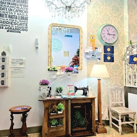Hostal Boutique Luna De Gavin 쿠엘라 외부 사진