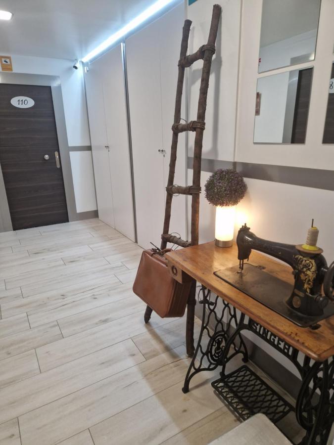 Hostal Boutique Luna De Gavin 쿠엘라 외부 사진