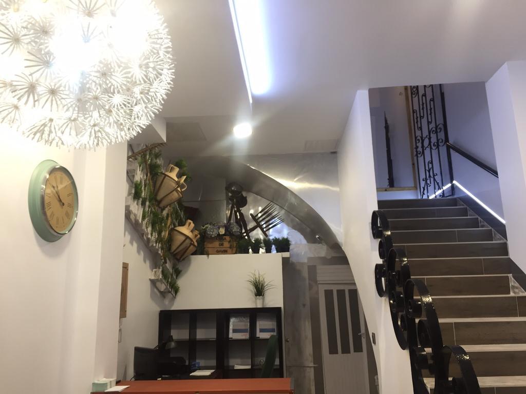 Hostal Boutique Luna De Gavin 쿠엘라 외부 사진