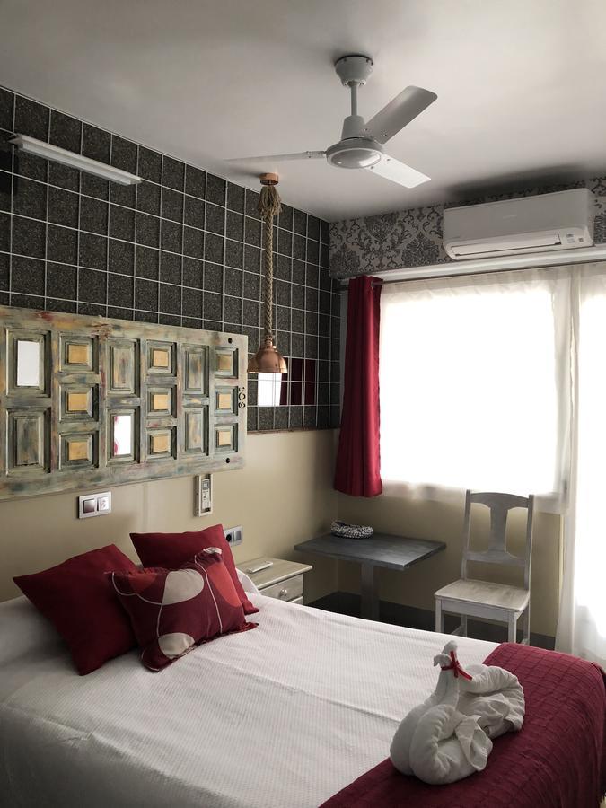 Hostal Boutique Luna De Gavin 쿠엘라 외부 사진